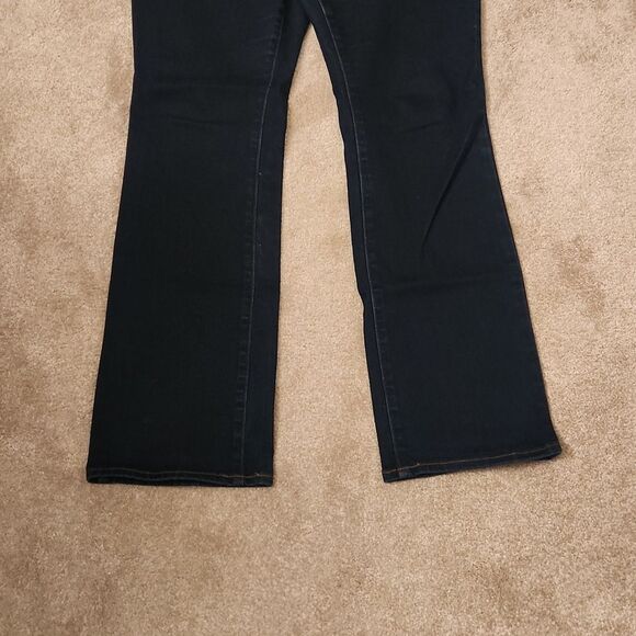 Old Navy Women's Dark Wash Kicker Bootcut Mid-Rise Jeans Size 12 - Picture 3 of 7